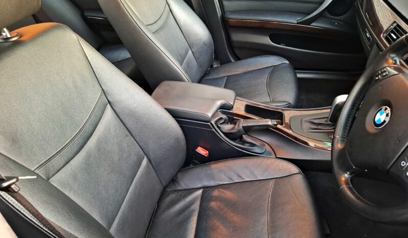 2011 BMW 323i Exclusive Auto full