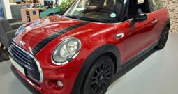 2017 MINI Hatch Cooper Auto