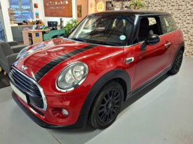 2017 MINI Hatch Cooper Auto