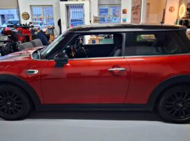 2017 MINI Hatch Cooper Auto