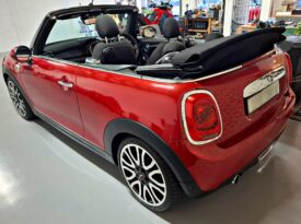 2016 MINI Convertible Cooper Auto