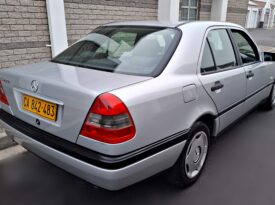 1996 Mercedes-Benz C220 Classic Auto W202